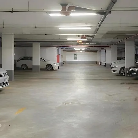 Luxe #freeparking #balcony דירה